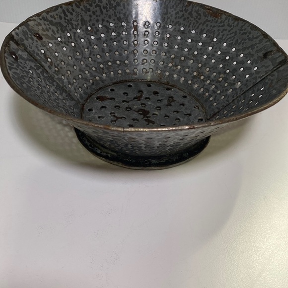 Antique Colander - Picture 1 of 5